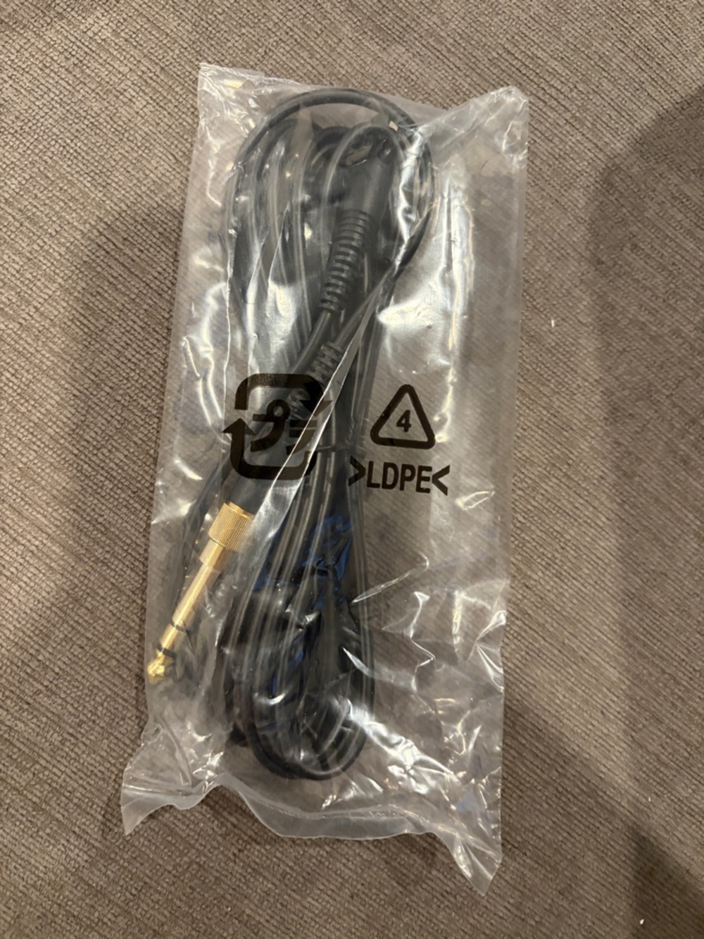 AKG K702 Reference Studio Headphones - BRAND NEW IN BOX! music electronics audio - Picture 7 of 8